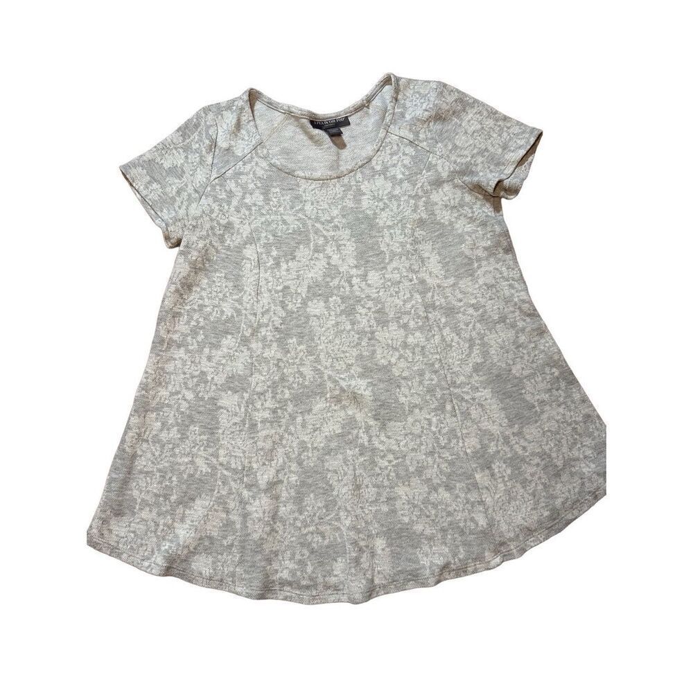 A Pea in the Pod Maternity Grey floral top sz S